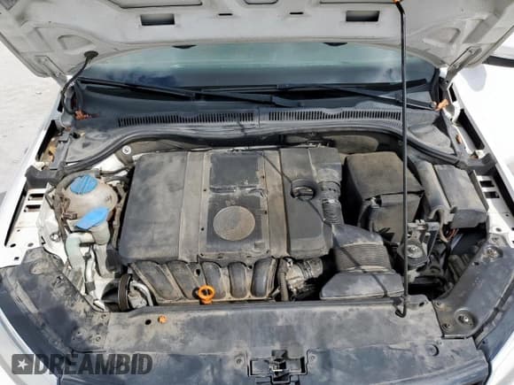 ✅ 2013 Volkswagen Jetta SE • VIN: 3VWBX7AJ8DM430329 • Lot: 81820365. Listed on Copart with 125,159 mi. Free auction sales archive from the USA and detailed vehicle history report at DreamBid. Image 11.