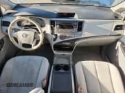 ✅ 2014 Toyota Sienna LE • VIN: 5TDJK3DCXES089245 • Lot: 86822595. Listed on Copart with 130,649 mi. Free auction sales archive from the USA and detailed vehicle history report at DreamBid. Image 8.