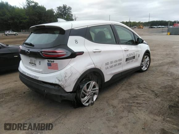 ✅ 2023 Chevrolet Bolt EV 1LT • VIN: 1G1FW6S03P4120721 • Lot: 43049889. Listed on IAAI with 31,128 mi. Free auction sales archive from the USA and detailed vehicle history report at DreamBid. Image 4.