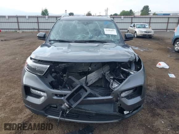 2022 Ford Explorer Limited z VIN 1FMSK8FH0NGB06571, wystawiony jako IAAI lot #43203697 z przebiegiem 42 824 mil mil oraz . Historia ofert i sprzedaży dostępna na DreamBid. Obrazek 13.