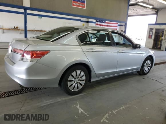 ✅ 2011 Honda Accord LX • VIN: 1HGCP2F33BA148941 • Lot: 61204065. Listed on Copart with 195,777 mi. Free auction sales archive from the USA and detailed vehicle history report at DreamBid. Image 3.