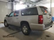 ✅ 2007 Chevrolet Suburban LT • VIN: 1GNFK16377J278806 • Lot: 69786194. Wystawiony na Copart z przebiegiem 220 764 mil. Bezpłatny archiwum sprzedaży aukcyjnych z USA i szczegółowy raport historii pojazdu na DreamBid. Zdjęcie 2.