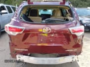 ✅ 2016 Toyota Highlander Limited • VIN: 5TDDKRFH8GS292629 • Lot: 42964453. Wystawiony na IAAI z przebiegiem 92 183 mil. Bezpłatny archiwum sprzedaży aukcyjnych z USA i szczegółowy raport historii pojazdu na DreamBid. Zdjęcie 17.