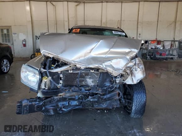 ✅ 2005 Dodge Dakota SLT • VIN: 1D7HW42K05S232171 • Лот: 86687095. Опубликован ранее на Copart с пробегом 190 030 миль. Бесплатный доступ к архиву аукционных продаж из США и подробный отчёт об истории автомобиля на DreamBid. Изображение 5.