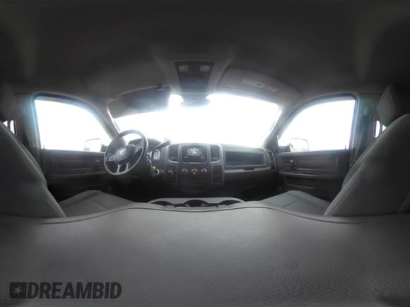 ✅ 2017 Ram 2500 Tradesman • VIN: 3C6UR5CJ8HG630341 • Lot: 41452697. Wystawiony na IAAI z przebiegiem 90 855 mil. Bezpłatny archiwum sprzedaży aukcyjnych z USA i szczegółowy raport historii pojazdu na DreamBid. Zdjęcie 18.