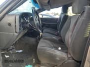 ✅ 2004 Chevrolet Silverado 1500 LS • VIN: 2GCEC19TX41219204 • Lot: 91649455. Wystawiony na Copart z przebiegiem 239 719 mil. Bezpłatny archiwum sprzedaży aukcyjnych z USA i szczegółowy raport historii pojazdu na DreamBid. Zdjęcie 7.