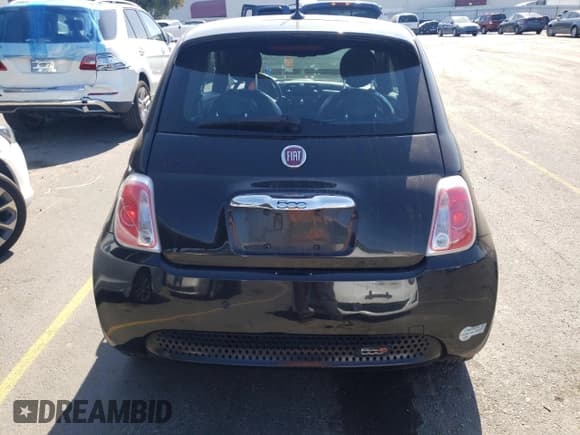✅ 2013 FIAT 500e • VIN: 3C3CFFGE9DT714089 • Lot: 73840974. Listed on Copart with 79,837 mi. Free auction sales archive from the USA and detailed vehicle history report at DreamBid. Image 6.
