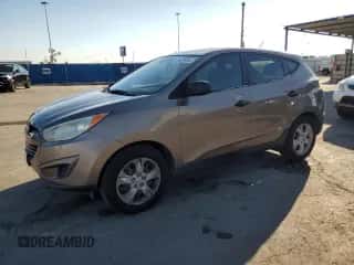 2010 Hyundai Tucson GLS z VIN KM8JT3AC1AU049445, wystawiony jako Copart lot #86818845 z przebiegiem 102 383 mil mil oraz Szkoda całkowita • Salvage title. Historia ofert i sprzedaży dostępna na DreamBid. Obrazek 1.