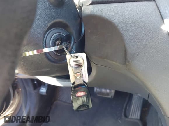 ✅ 2011 Hyundai Sonata GLS • VIN: 5NPEB4AC2BH056639 • Лот: 43538133. Опубликован ранее на IAAI с пробегом 237 580 миль. Бесплатный доступ к архиву аукционных продаж из США и подробный отчёт об истории автомобиля на DreamBid. Изображение 11.