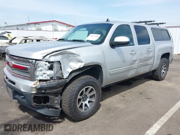 ✅ 2011 Chevrolet Silverado 1500 LTZ • VIN: 3GCPKTE32BG211714 • Lot: 42917300. Wystawiony na IAAI z przebiegiem 161 706 mil. Bezpłatny archiwum sprzedaży aukcyjnych z USA i szczegółowy raport historii pojazdu na DreamBid. Zdjęcie 2.