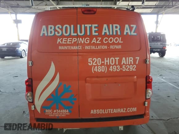 ✅ 2020 Nissan NV200 SV • VIN: 3N6CM0KN5LK708832 • Lot: 71923905. Wystawiony na Copart z przebiegiem 114 560 mil. Bezpłatny archiwum sprzedaży aukcyjnych z USA i szczegółowy raport historii pojazdu na DreamBid. Zdjęcie 6.