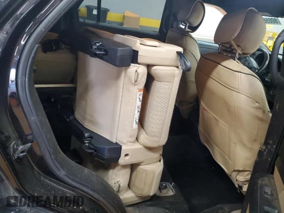 ✅ 2017 Ford Explorer • VIN: 1FM5K8B8XHGD36724 • Лот: 80056015. Опубликован ранее на Copart с пробегом 178 213 миль. Бесплатный доступ к архиву аукционных продаж из США и подробный отчёт об истории автомобиля на DreamBid. Изображение 10.