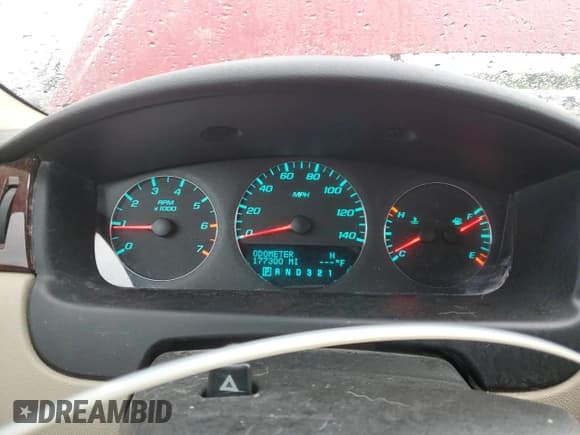 ✅ 2011 Chevrolet Impala LT Fleet • VIN: 2G1WG5EK6B1202595 • Lot: 70916415. Wystawiony na Copart z przebiegiem 177 300 mil. Bezpłatny archiwum sprzedaży aukcyjnych z USA i szczegółowy raport historii pojazdu na DreamBid. Zdjęcie 9.