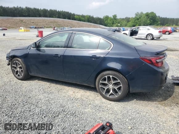 ✅ 2017 Buick Regal Sport Touring • VIN: 2G4GL5EXXH9166547 • Lot: 53605645. Listed on Copart with 123,318 mi. Free auction sales archive from the USA and detailed vehicle history report at DreamBid. Image 2.