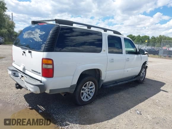 ✅ 2003 Chevrolet Suburban LS • VIN: 3GNFK16ZX3G263149 • Lot: 41800306. Listed on IAAI with 258,944 mi. Free auction sales archive from the USA and detailed vehicle history report at DreamBid. Image 4.