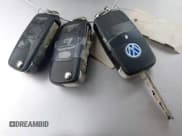 ✅ 2006 Volkswagen Beetle • VIN: 3VWPR31C06M412551 • Лот: 43678971. Опубликован ранее на IAAI с пробегом 124 046 миль. Бесплатный доступ к архиву аукционных продаж из США и подробный отчёт об истории автомобиля на DreamBid. Изображение 11.