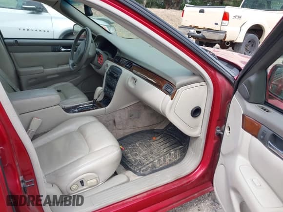 ✅ 2003 Cadillac Seville Luxury SLS • VIN: 1G6KS54Y43U158034 • Lot: 42066177. Wystawiony na IAAI z przebiegiem 98 624 mil. Bezpłatny archiwum sprzedaży aukcyjnych z USA i szczegółowy raport historii pojazdu na DreamBid. Zdjęcie 5.