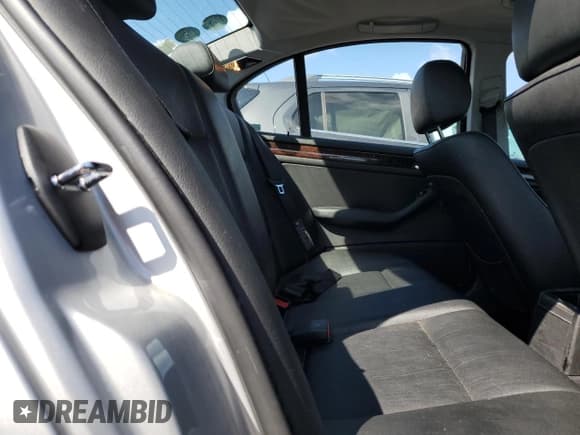 ✅ 2002 BMW 3 Series 325xi • VIN: WBAEU33472PH85587 • Лот: 66852004. Опубликован ранее на Copart с пробегом 122 386 миль. Бесплатный доступ к архиву аукционных продаж из США и подробный отчёт об истории автомобиля на DreamBid. Изображение 10.