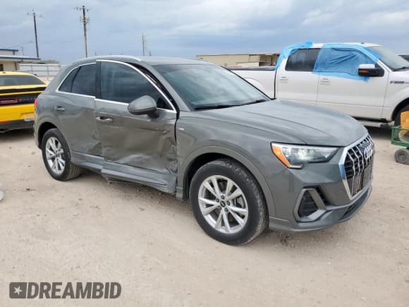 ✅ 2021 Audi Q3 S line Premium • VIN: WA1DECF31M1036344 • Лот: 93421685. Опубликован ранее на Copart с пробегом 41 556 миль. Бесплатный доступ к архиву аукционных продаж из США и подробный отчёт об истории автомобиля на DreamBid. Изображение 4.