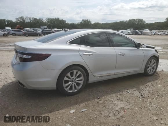 ✅ 2014 Hyundai Azera • VIN: KMHFG4JG7EA419579 • Lot: 68724675. Listed on Copart with 85,911 mi. Free auction sales archive from the USA and detailed vehicle history report at DreamBid. Image 3.