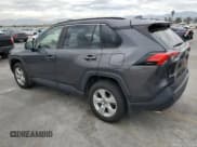 ✅ 2020 Toyota RAV4 XLE • VIN: JTMW1RFV9LJ021328 • Lot: 92836455. Listed on Copart with 26,011 mi. Free auction sales archive from the USA and detailed vehicle history report at DreamBid. Image 2.