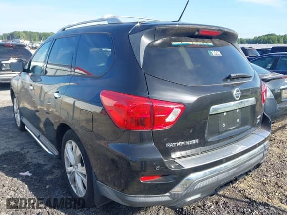 ✅ 2018 Nissan Pathfinder SL • VIN: 5N1DR2MM2JC612941 • Лот: 42539448. Опубликован ранее на IAAI с пробегом 244 326 миль. Бесплатный доступ к архиву аукционных продаж из США и подробный отчёт об истории автомобиля на DreamBid. Изображение 3.