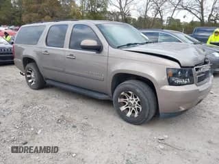 ✅ 2007 Chevrolet Suburban LTZ • VIN: 1GNFC16077J326498 • Lot: 43657422. Listed on IAAI with 252,671 mi. Free auction sales archive from the USA and detailed vehicle history report at DreamBid. Image 1.