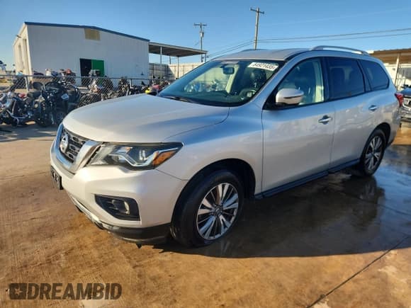 ✅ 2020 Nissan Pathfinder SL • VIN: 5N1DR2CM5LC607155 • Лот: 84921435. Опубликован ранее на Copart с пробегом 122 399 миль. Бесплатный доступ к архиву аукционных продаж из США и подробный отчёт об истории автомобиля на DreamBid. Изображение 1.