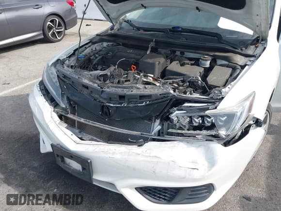 ✅ 2018 Acura ILX Premium • VIN: 19UDE2F76JA007762 • Lot: 41462381. Wystawiony na IAAI z przebiegiem 27 568 mil. Bezpłatny archiwum sprzedaży aukcyjnych z USA i szczegółowy raport historii pojazdu na DreamBid. Zdjęcie 17.