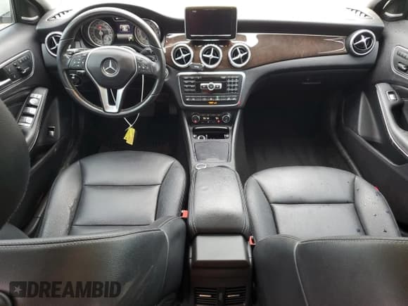 ✅ 2015 Mercedes-Benz GLA 250 • VIN: WDCTG4GBXFJ169981 • Lot: 82732105. Listed on Copart with 110,610 mi. Free auction sales archive from the USA and detailed vehicle history report at DreamBid. Image 8.