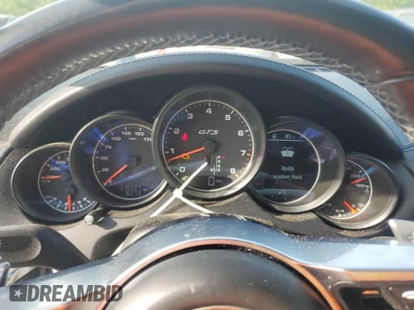 ✅ 2017 Porsche Cayenne GTS • VIN: WP1AD2A22HLA83654 • Lot: 52196695. Wystawiony na Copart z przebiegiem 119 327 mil. Bezpłatny archiwum sprzedaży aukcyjnych z USA i szczegółowy raport historii pojazdu na DreamBid. Zdjęcie 9.