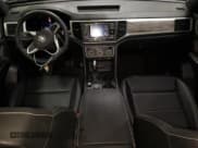 ✅ 2022 Volkswagen Atlas SE • VIN: 1V2LC2CA1NC204315 • Lot: 87311904. Listed on Copart with 33,766 mi. Free auction sales archive from the USA and detailed vehicle history report at DreamBid. Image 8.