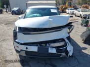 ✅ 2024 Kia EV9 Light Long Range • VIN: KNDAB5S15R6030624 • Lot: 43088991. Wystawiony na IAAI z przebiegiem 31 515 mil. Bezpłatny archiwum sprzedaży aukcyjnych z USA i szczegółowy raport historii pojazdu na DreamBid. Zdjęcie 12.