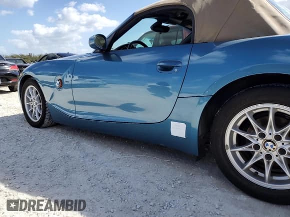 ✅ 2003 BMW Z4 2.5i • VIN: 4USBT33413LS45760 • Lot: 78065164. Listed on Copart with 69,735 mi. Free auction sales archive from the USA and detailed vehicle history report at DreamBid. Image 12.