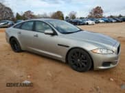 ✅ 2014 Jaguar XJ • VIN: SAJWA1CZ5E8V71971 • Лот: 82116114. Опубликован ранее на Copart с пробегом 127 164 миль. Бесплатный доступ к архиву аукционных продаж из США и подробный отчёт об истории автомобиля на DreamBid. Изображение 4.