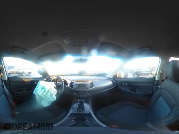 ✅ 2014 Kia Sportage LX • VIN: KNDPB3ACXE7642940 • Lot: 43524915. Wystawiony na IAAI z przebiegiem 150 738 mil. Bezpłatny archiwum sprzedaży aukcyjnych z USA i szczegółowy raport historii pojazdu na DreamBid. Zdjęcie 18.