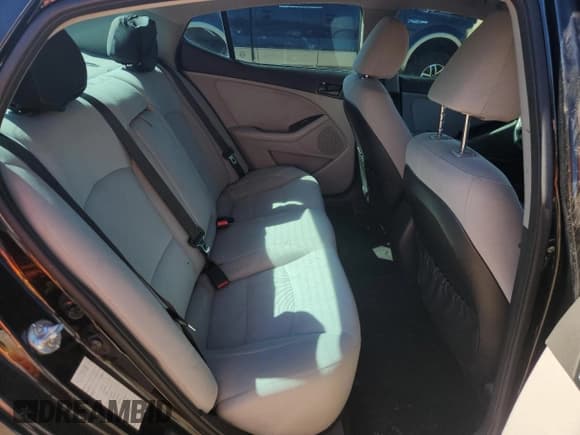 ✅ 2014 Kia Optima LX • VIN: 5XXGM4A7XEG329042 • Lot: 83815625. Wystawiony na Copart z przebiegiem 183 145 mil. Bezpłatny archiwum sprzedaży aukcyjnych z USA i szczegółowy raport historii pojazdu na DreamBid. Zdjęcie 10.