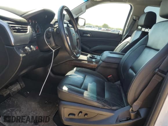 ✅ 2020 Chevrolet Suburban LT • VIN: 1GNSKHKC5LR220492 • Lot: 70640974. Wystawiony na Copart z przebiegiem 99 594 mil. Bezpłatny archiwum sprzedaży aukcyjnych z USA i szczegółowy raport historii pojazdu na DreamBid. Zdjęcie 7.