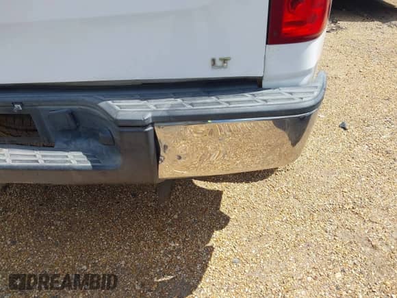 2010 Chevrolet Silverado 1500 LT z VIN 3GCRCSEA6AG170811, wystawiony jako IAAI lot #42697042 z przebiegiem 175 951 mil mil oraz . Historia ofert i sprzedaży dostępna na DreamBid. Obrazek 18.