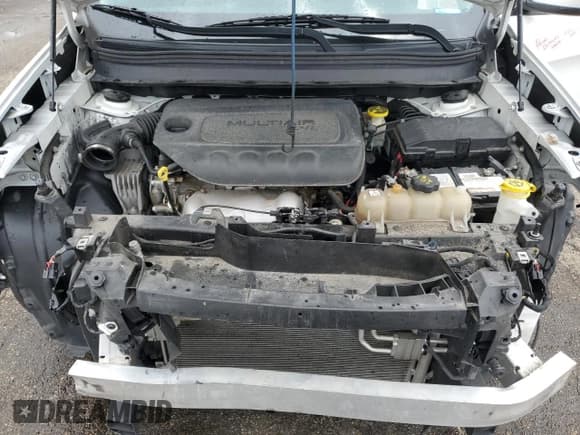 ✅ 2021 Jeep Cherokee Latitude • VIN: 1C4PJLCBXMD208590 • Lot: 63234775. Wystawiony na Copart z przebiegiem 113 051 mil. Bezpłatny archiwum sprzedaży aukcyjnych z USA i szczegółowy raport historii pojazdu na DreamBid. Zdjęcie 12.