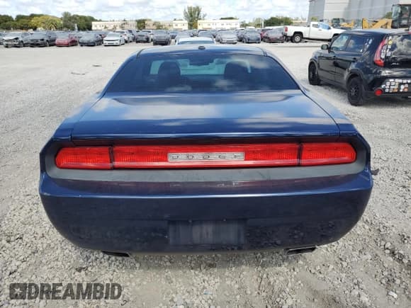 ✅ 2013 Dodge Challenger SXT • VIN: 2C3CDYAGXDH679650 • Lot: 44811435. Wystawiony na Copart z przebiegiem 125 644 mil. Bezpłatny archiwum sprzedaży aukcyjnych z USA i szczegółowy raport historii pojazdu na DreamBid. Zdjęcie 6.