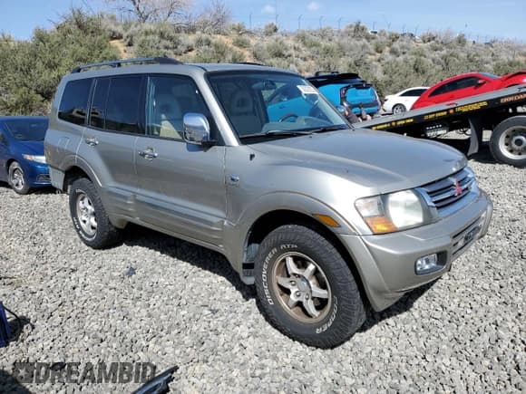 ✅ 2001 Mitsubishi Montero Limited • VIN: JA4MW51RX1J039534 • Lot: 50329225. Listed on Copart with 196,998 mi. Free auction sales archive from the USA and detailed vehicle history report at DreamBid. Image 4.