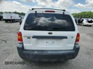 ✅ 2005 Ford Escape XLT • VIN: 1FMCU03105KC53140 • Лот: 60692975. Опубликован ранее на Copart с пробегом 274 002 миль. Бесплатный доступ к архиву аукционных продаж из США и подробный отчёт об истории автомобиля на DreamBid. Изображение 6.