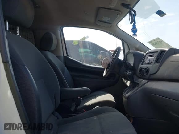 ✅ 2017 Nissan NV200 S • VIN: 3N6CM0KN3HK710909 • Lot: 41744128. Listed on IAAI with 170,954 mi. Free auction sales archive from the USA and detailed vehicle history report at DreamBid. Image 5.