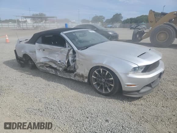 ✅ 2011 Ford Mustang GT Premium • VIN: 1ZVBP8FF7B5143996 • Lot: 80966905. Listed on Copart with 73,926 mi. Free auction sales archive from the USA and detailed vehicle history report at DreamBid. Image 4.