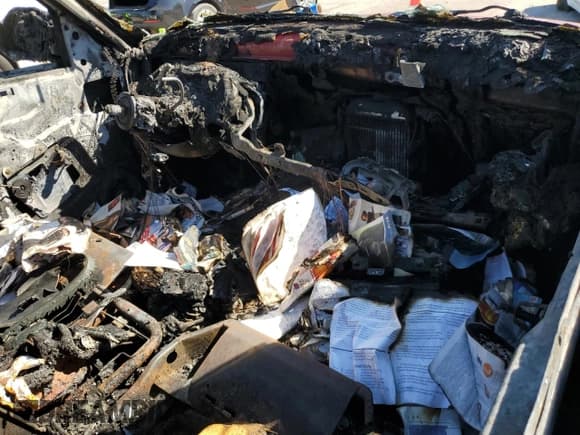 ✅ 2000 Chevrolet S-10 LS • VIN: 1GCCS1946YK188669 • Lot: 77562944. Wystawiony na Copart z przebiegiem Nie podano. Bezpłatny archiwum sprzedaży aukcyjnych z USA i szczegółowy raport historii pojazdu na DreamBid. Zdjęcie 8.