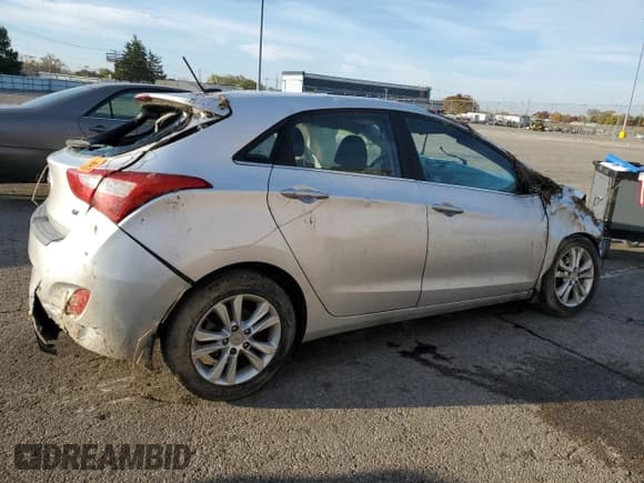 ✅ 2014 Hyundai Elantra • VIN: KMHD35LH8EU209828 • Lot: 90997145. Listed on Copart with Not provided. Free auction sales archive from the USA and detailed vehicle history report at DreamBid. Image 3.