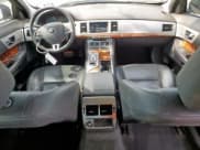 ✅ 2014 Jaguar XF T • VIN: SAJWA0ES5EPU09113 • Lot: 56581565. Wystawiony na Copart z przebiegiem 85 992 mil. Bezpłatny archiwum sprzedaży aukcyjnych z USA i szczegółowy raport historii pojazdu na DreamBid. Zdjęcie 8.