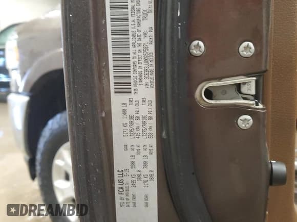 ✅ 2019 Ram 3500 • VIN: 3C63R3JJXKG575871 • Lot: 87378114. Wystawiony na Copart z przebiegiem 54 473 mil. Bezpłatny archiwum sprzedaży aukcyjnych z USA i szczegółowy raport historii pojazdu na DreamBid. Zdjęcie 13.