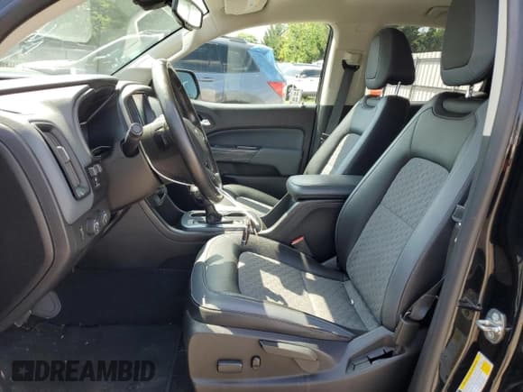 ✅ 2018 Chevrolet Colorado 4WD Z71 • VIN: 1GCGTDEN4J1307698 • Lot: 61918625. Listed on Copart with 101,400 mi. Free auction sales archive from the USA and detailed vehicle history report at DreamBid. Image 7.